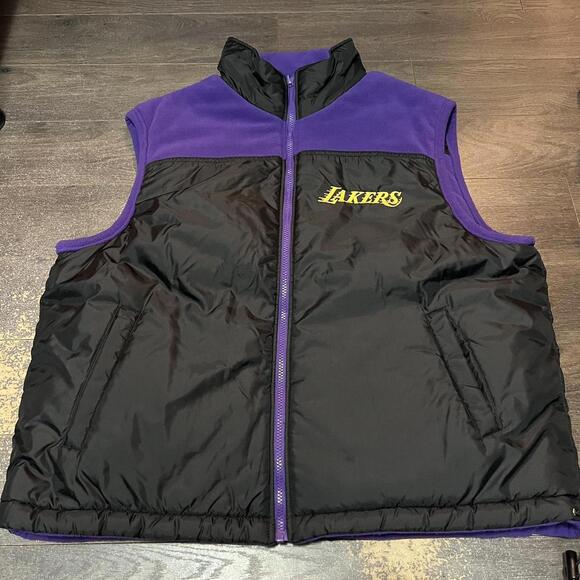 Vintage Los Angeles Lakers Reversible Winter Vest - Picture 2 of 8